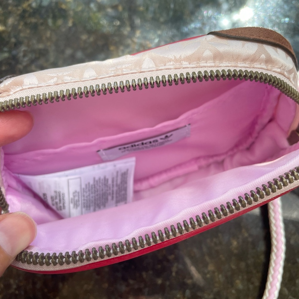 NWOT - Adidas Mini Airliner Crossbody Bag - Picture 3 of 3